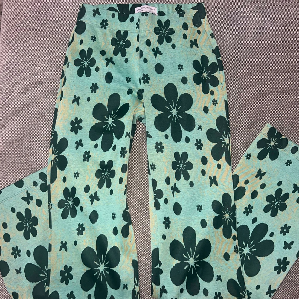 UO Flower Print Flare Pants